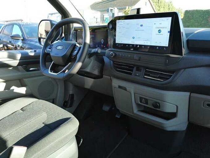 Ford Transit Custom L2 Multi-Use 5pl 2.0 TDCi 136pk Automaat Limited BLIS ACC 360&deg; Trekhaak