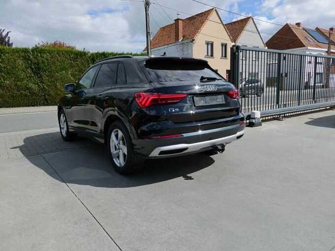 Audi Q3 1.5 TFSI 150pk Automaat Business Luxe Trekhaak Camera (82969)