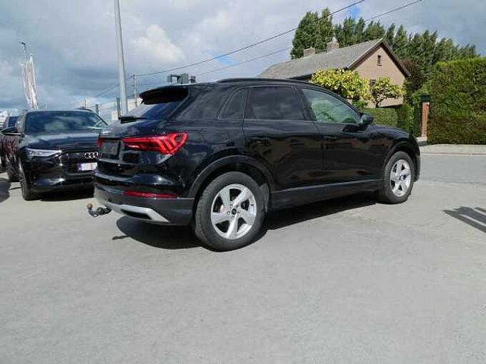 Audi Q3 1.5 TFSI 150pk Automaat Business Luxe Trekhaak Camera (82969)