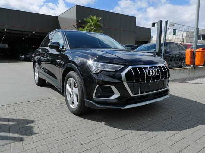 Audi Q3 1.5 TFSI 150pk Automaat Business Luxe Trekhaak Camera (82969)