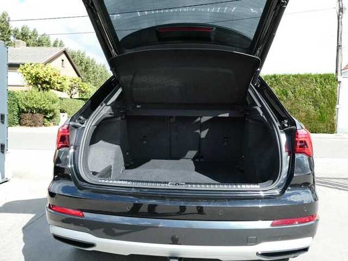Audi Q3 1.5 TFSI 150pk Automaat Business Luxe Trekhaak Camera (82969)