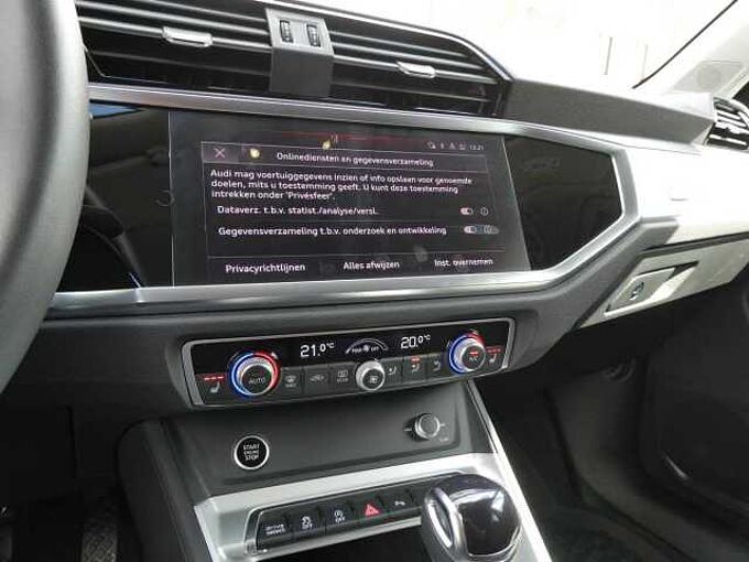 Audi Q3 1.5 TFSI 150pk Automaat Business Luxe Trekhaak Camera (82969)