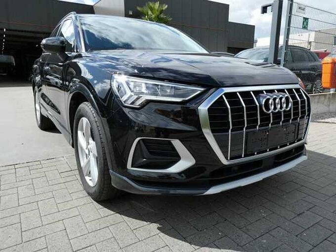 Audi Q3 1.5 TFSI 150pk Automaat Business Luxe Trekhaak Camera (82969)