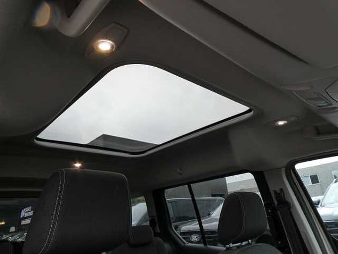 Ford Tourneo Connect L2 1.6 TDCi 115pk 7pl Limited Luxe Pano Trekhaak euro 5 (46592)