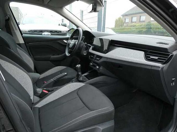 SKODA Kamiq 1.0 TSi 115pk Business Luxe Camera '25 27000km (27999)