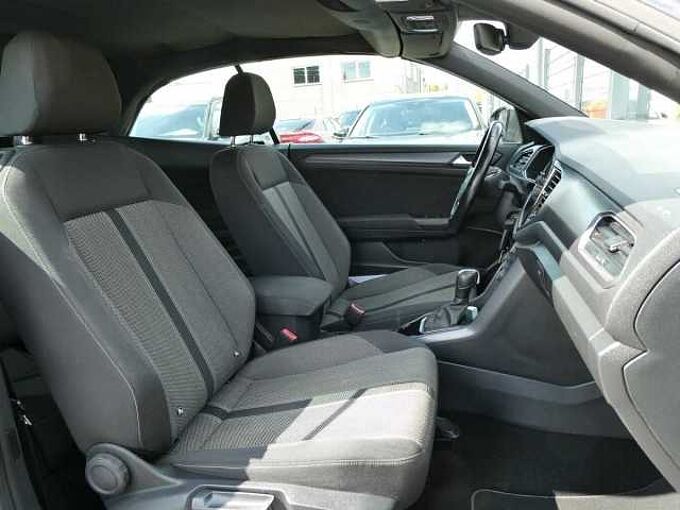 Volkswagen T-Roc Cabrio 1.5 TSi 150pk Automaat Business Luxe Camera (12600)
