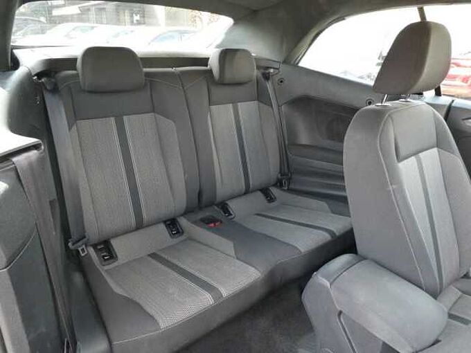 Volkswagen T-Roc Cabrio 1.5 TSi 150pk Automaat Business Luxe Camera (12600)