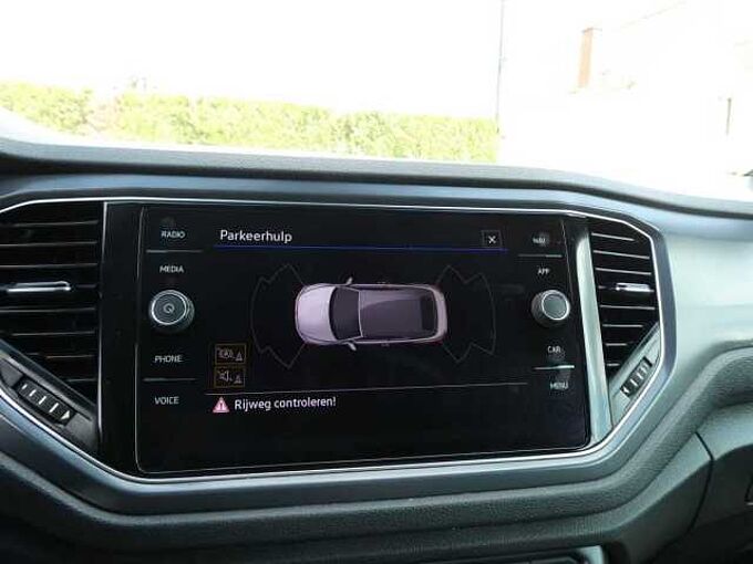 Volkswagen T-Roc Cabrio 1.5 TSi 150pk Automaat Business Luxe Camera (12600)
