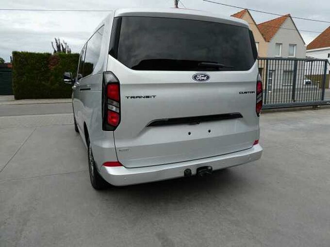 Ford Transit Custom L2 Minibus 9pl 2.5 PHEV 232pk Automaat Limited BLIS ACC 360° KLEP Trekhaak