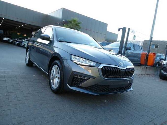 SKODA Scala 1.0 TSi 115pk Automaat Business Luxe Camera '25 14000km (37285)