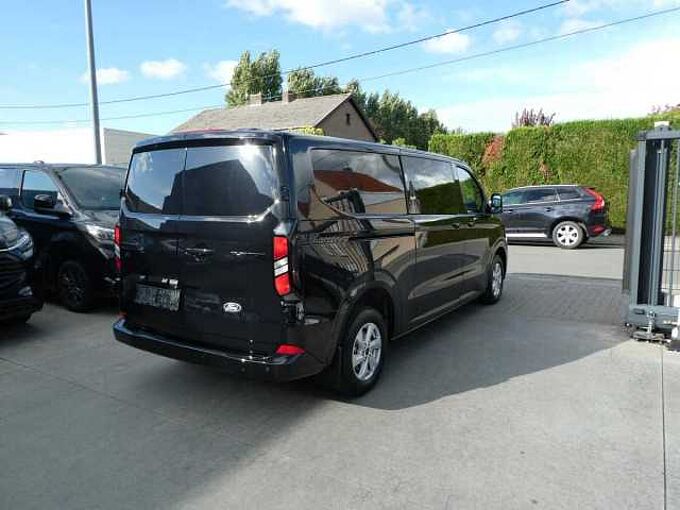 Ford Transit Custom L2 Multi-Use 5pl 320L 2.0 TDCi 136pk Limited Luxe STOCK (60831)