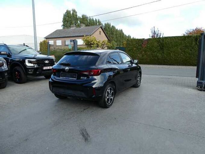 MG MG3 1.5 Hybrid+ 195pk Luxury Luxe 360 Cam BLIS ACC Leder '25 (41989)