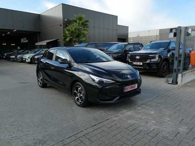 MG MG3 1.5 Hybrid+ 195pk Luxury Luxe 360 Cam BLIS ACC Leder '25 (41989)