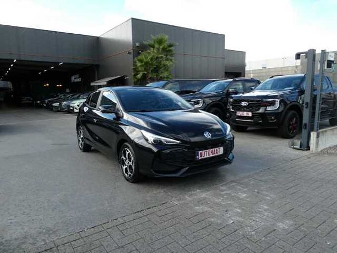 MG MG3 1.5 Hybrid+ 195pk Luxury Luxe 360 Cam BLIS ACC Leder '25 (41989)