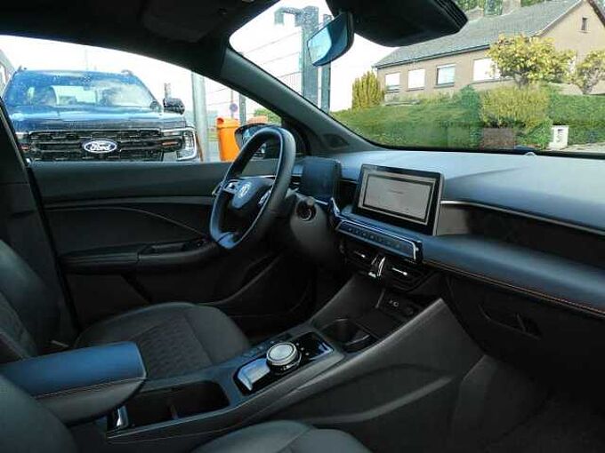MG MG3 1.5 Hybrid+ 195pk Luxury Luxe 360 Cam BLIS ACC Leder '25 (41989)