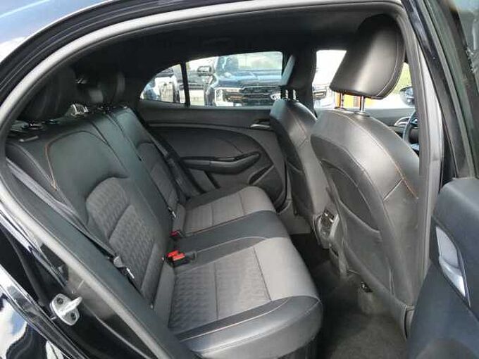 MG MG3 1.5 Hybrid+ 195pk Luxury Luxe 360 Cam BLIS ACC Leder '25 (41989)