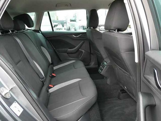 SKODA Kamiq 1.0 TSi 115pk Business Luxe Camera '25 28000km (07249)
