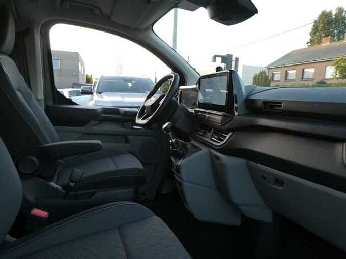 Ford Transit Custom L2 Multi-Use 5pl 2.0 TDCi 136pk Limited BLIS ACC 360° Trekhaak