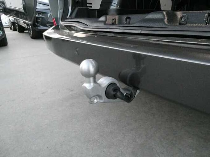 Ford Transit Custom L2 Multi-Use 5pl 2.0 TDCi 136pk Limited BLIS ACC 360° Trekhaak