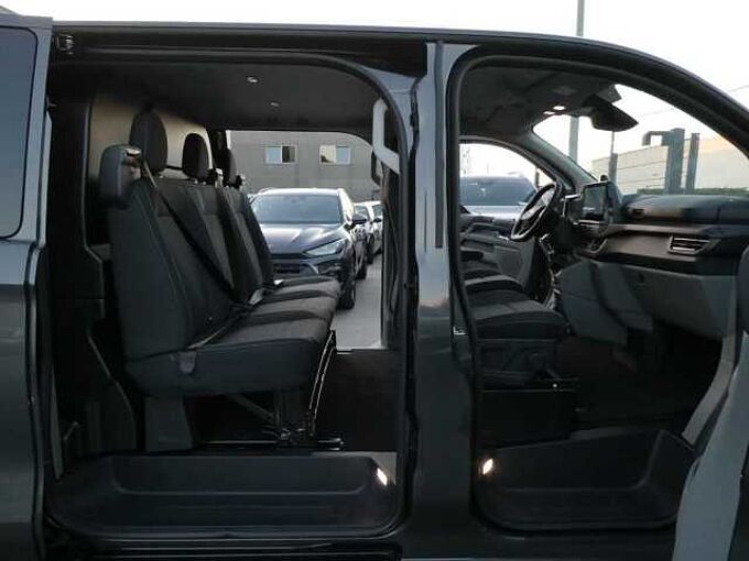 Ford Transit Custom L2 Multi-Use 5pl 2.0 TDCi 136pk Limited BLIS ACC 360° Trekhaak