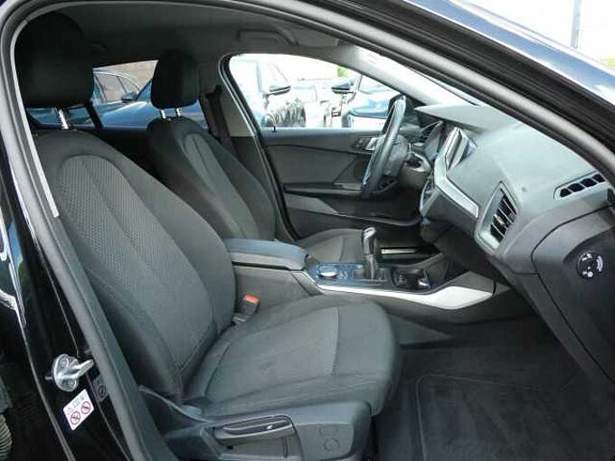 BMW 116i 1.5 i benzine 110pk Business Luxe '23 79000km (61532)
