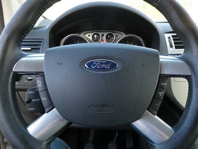 Ford Kuga 2.0 TDCi 136pk Business Luxe Trekhaak euro 5 garantie (25764)