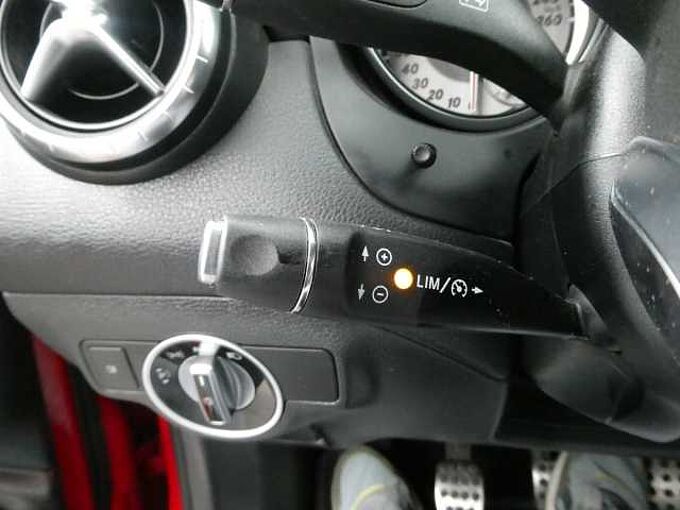 Mercedes-Benz CLA 200 Shooting Break 200 1.6 i benzine 122pk AMG Line Leder '16 garantie (36915)